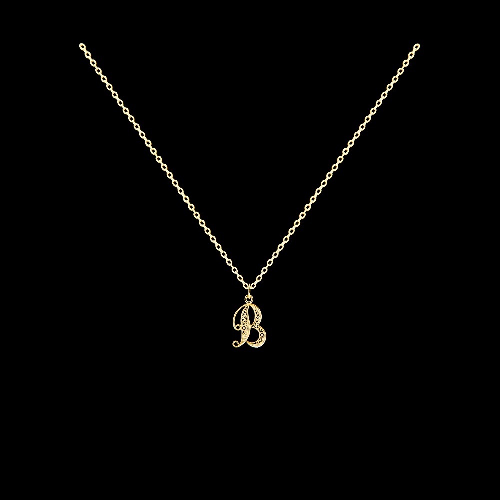 Fio com Letra B em Filigrana.