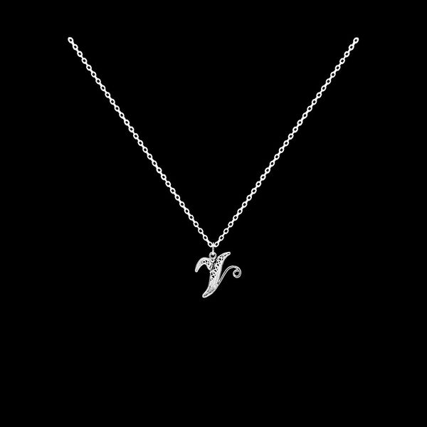 Necklace Letter V silver