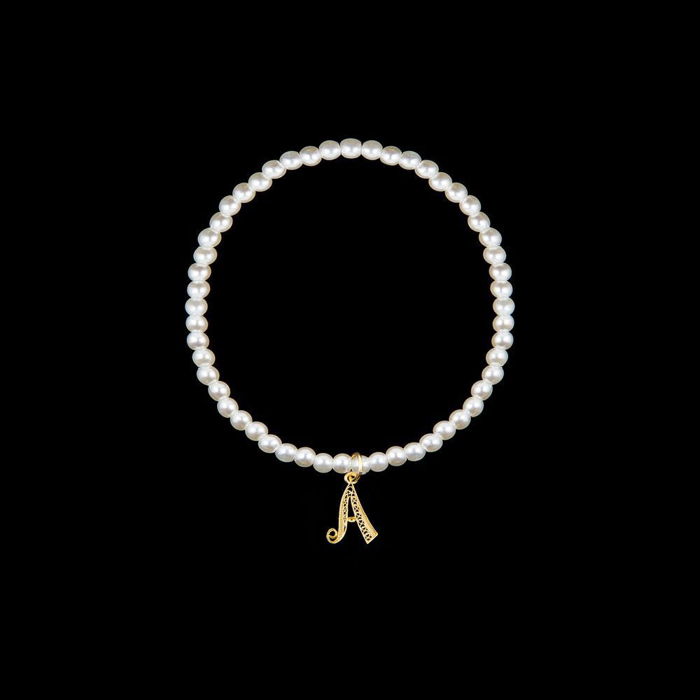 Pulseira com letra A em Filigrana.