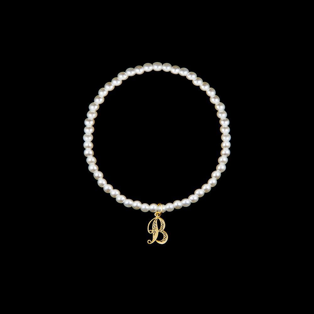 Pulseira com letra B em Filigrana.