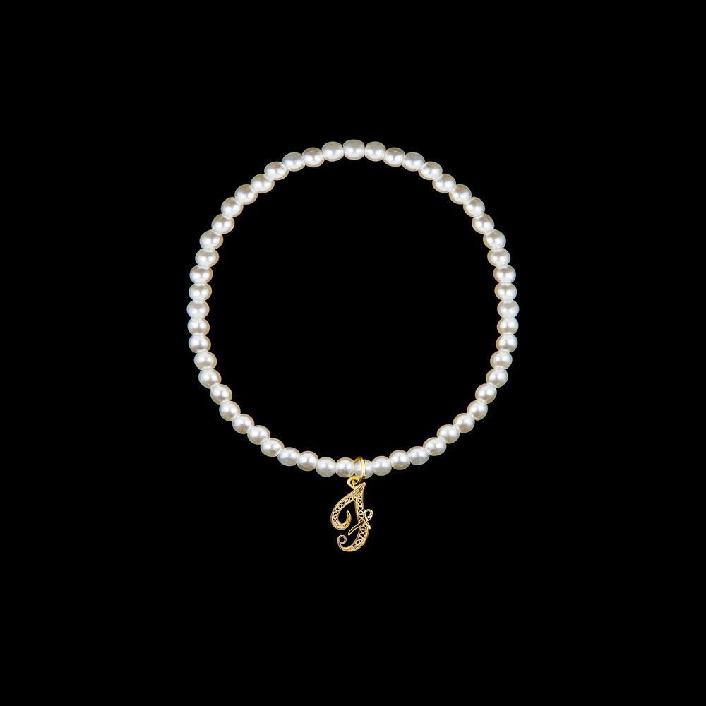 Pulseira com letra F em Filigrana.