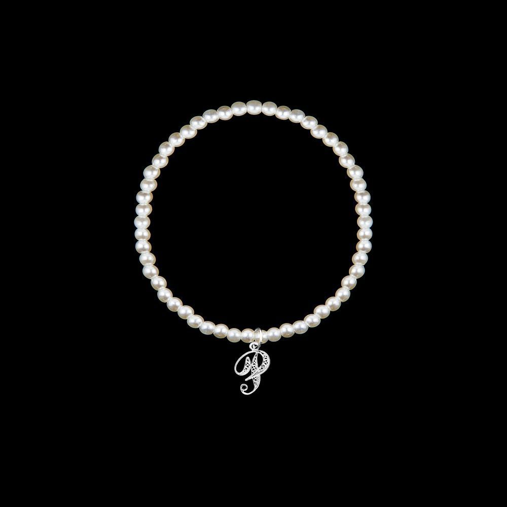 Pulseira com letra P em Filigrana.