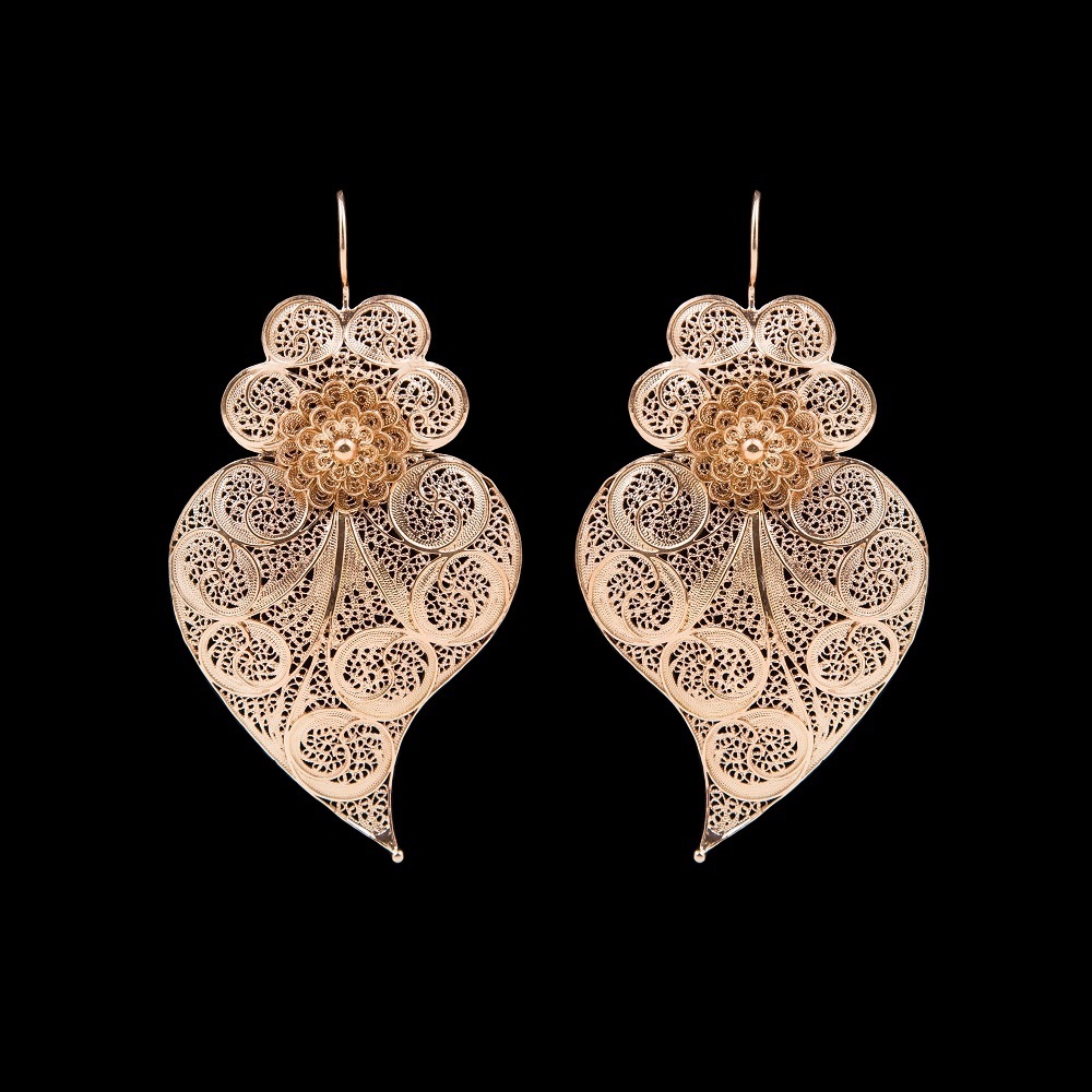 Earrings "Viana's Heart" with 6 cm. Premium Collection.