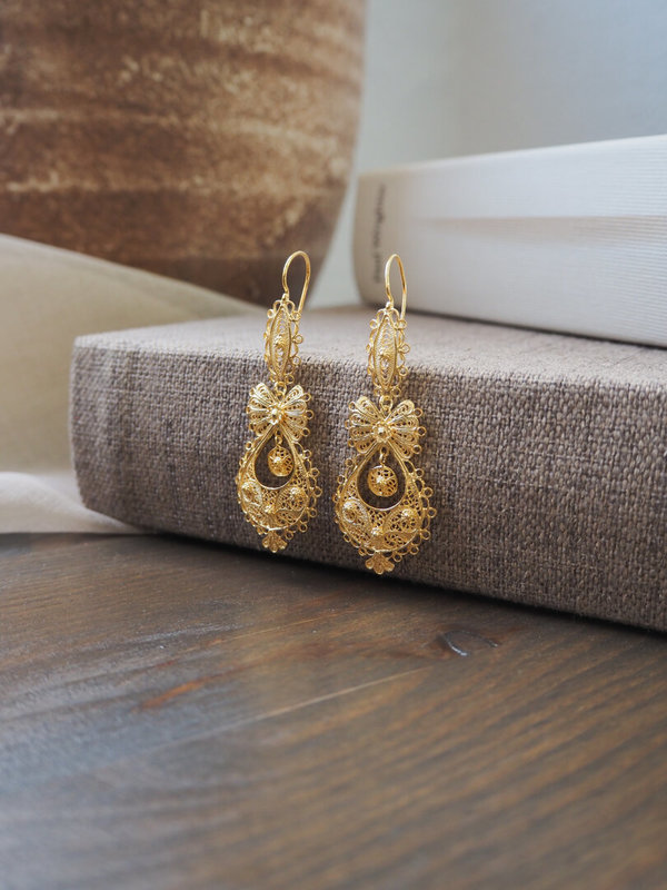 Earrings À Raínha (Queen Earrings) 3cm