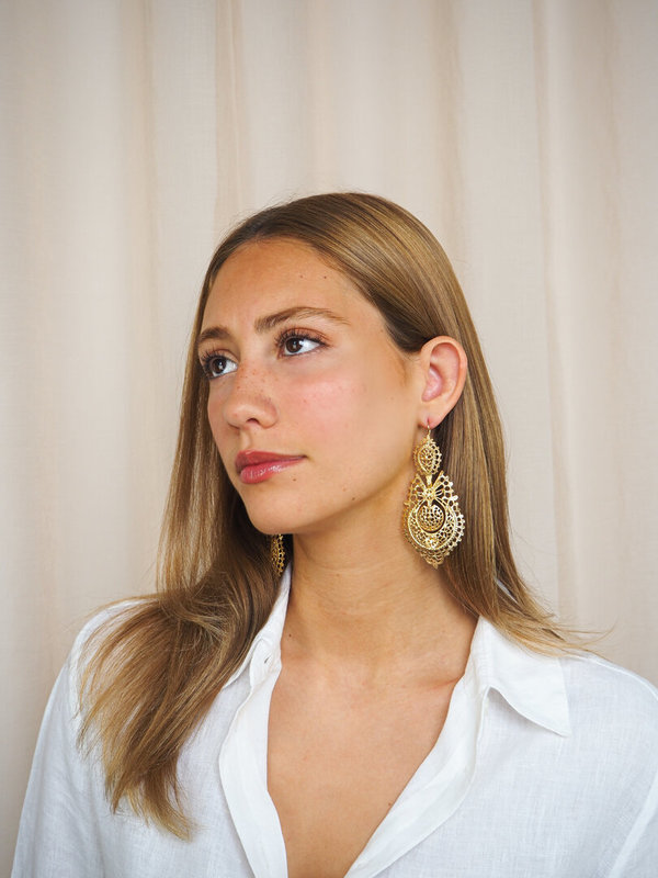 Brincos À Raínha 8 cm.